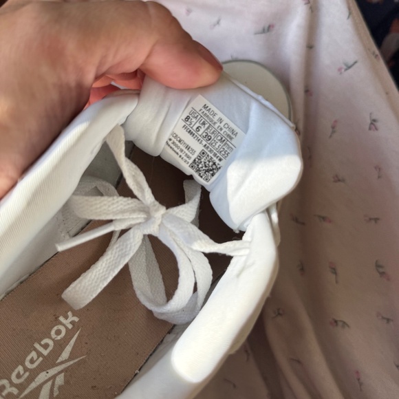 Reebok Sneakers - Picture 4 of 4